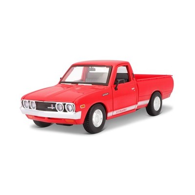 Datsun 620 Pickup 1973 124 Scale Model Car Opening Doors 20 cm Red 531522
