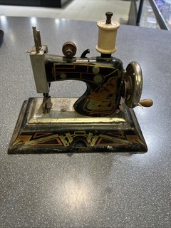 Toy Sewing Machine Casige Gesch M. 1470 model 1015 Made in Germany British Zone