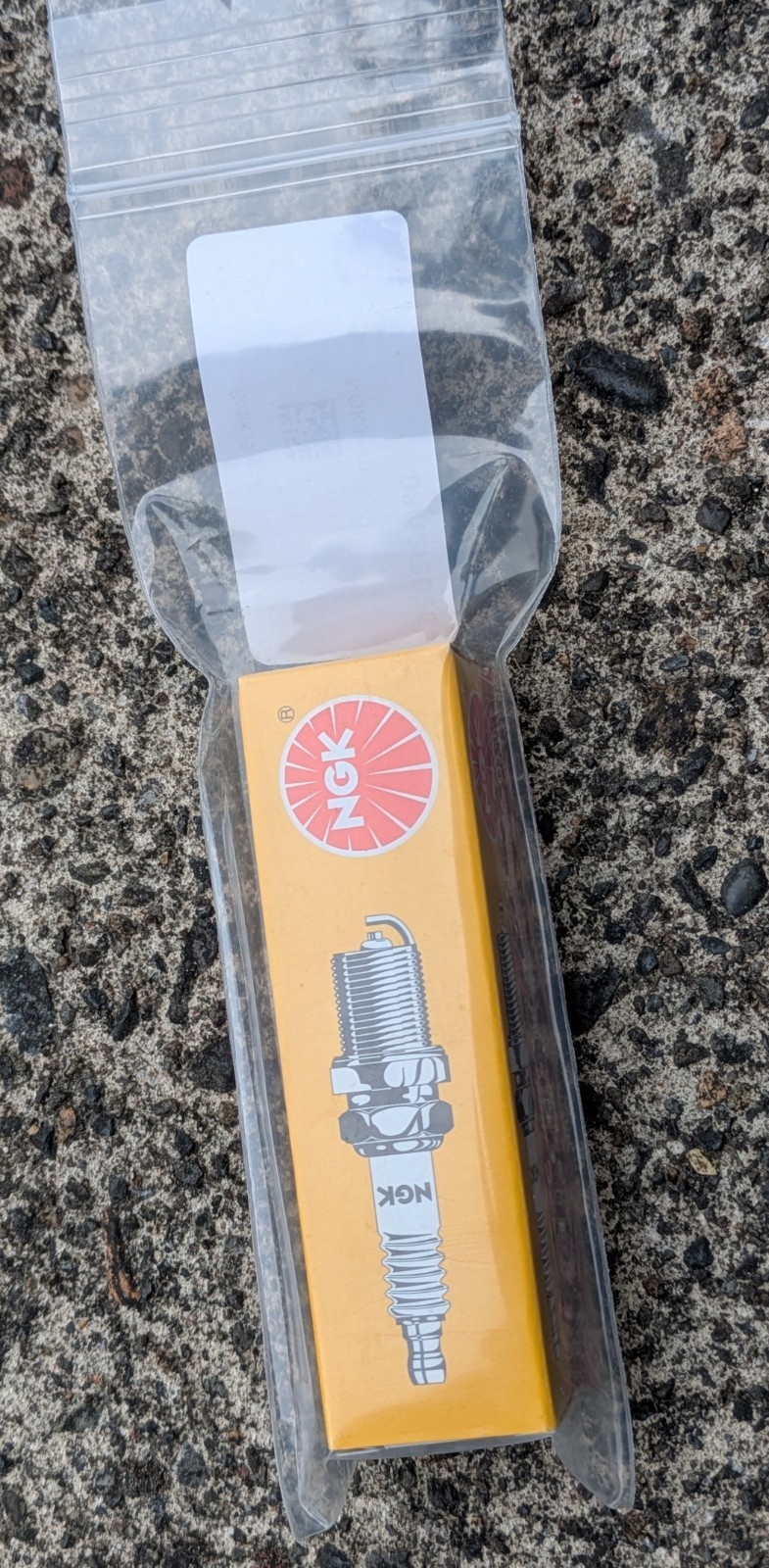 NGK 3110 B-2 Standard Spark Plug Nickel Copper Core New in Box