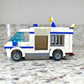 LEGO CITY: Prisoner Transport (7286) Incomplete - Retired