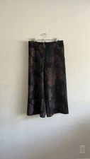 Women’s Wode Leg Capri pull On Leaves Print Pants Trouser Sz 17
