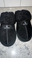 Bearpaw Loki Black Youth Slippers Size 3 Youth EUC