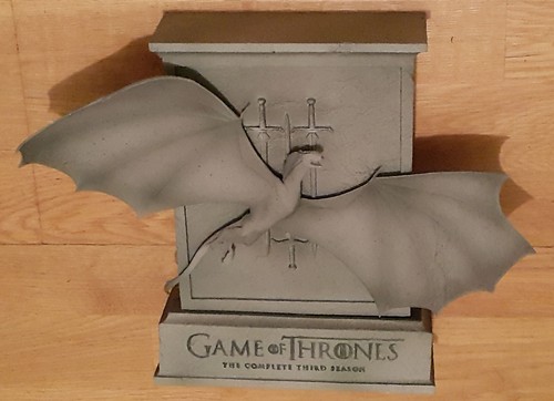 Game of Thrones Season 3 Three Limited Edition Dragon Packaging Blu-ray NEW - Picture 2 of 4