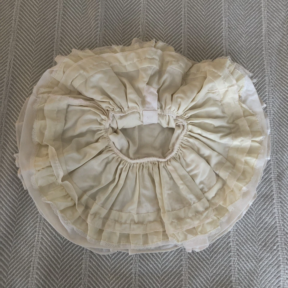 Marthas Miniatures Dress Fussy T2 White Pink Lace Ruffles Circle Skirt Vintage  - Image 3 of 4