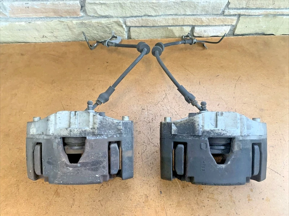 Pinza de freno delantera derecha e izquierda Volvo XC90 2003-2014 30657307 30657303 OEM Foto 3 de 4