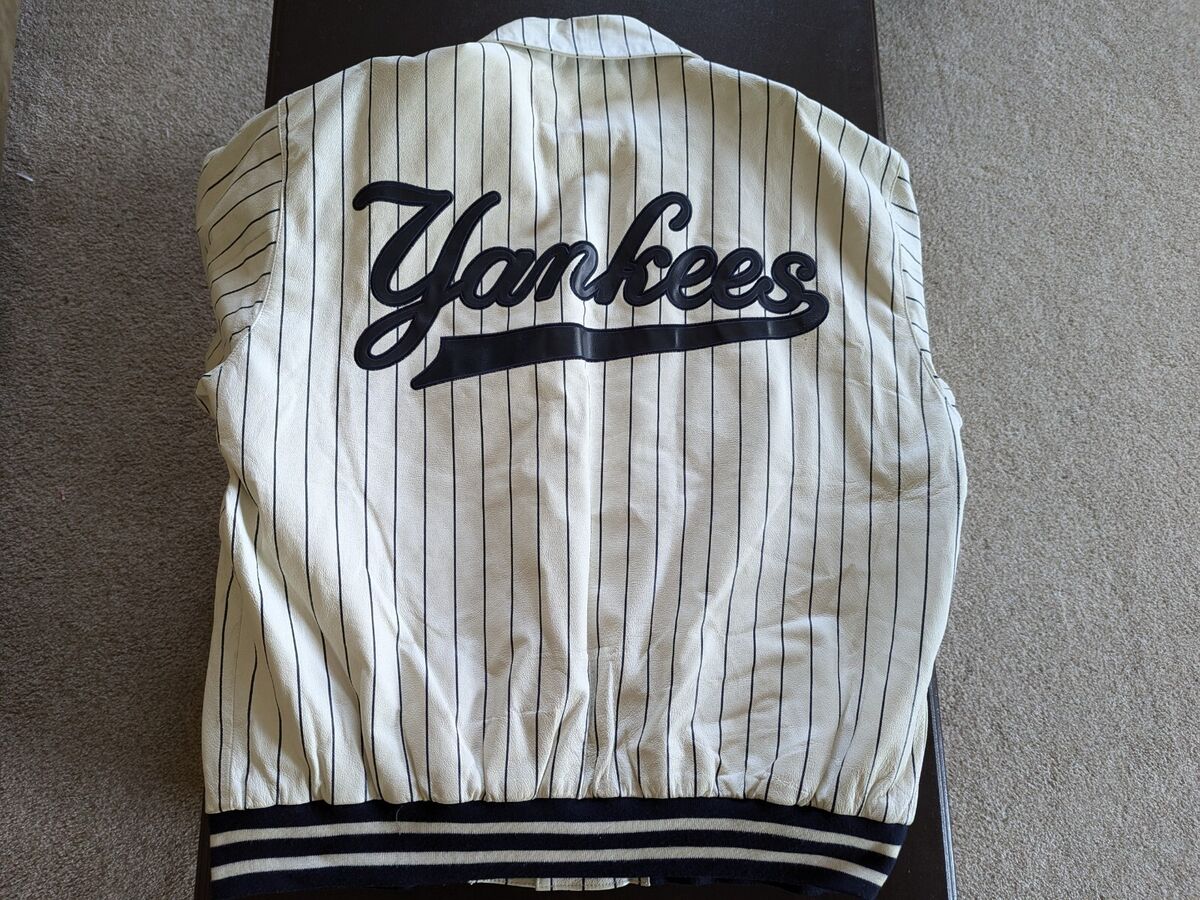 JH Design MLB New York Yankees Men's Pinstripes Leather JH Design MLB New York Yankees Men's Pinstripes Leather