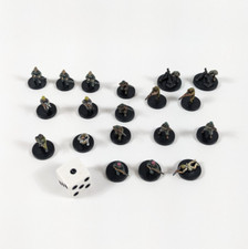 AXIS  ALLIES MINIATURES D-Day LOT OF 19 INFANTRY C  UC No Cards