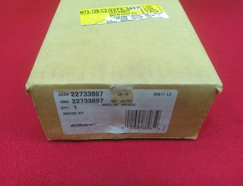 NEW AC Delco Window Regulator Motor Front Drivers Side 22733897 NEW OLD STOCK! - Picture 2 of 7
