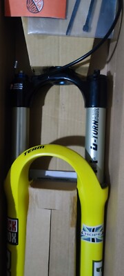 Rockshox Reba Team MTB Forks. 26in. Almost Brandnew In Box. Very