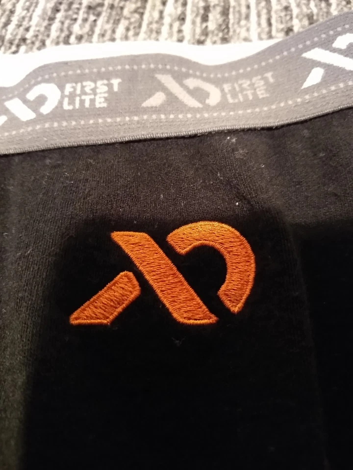 First Lite Allegheny Heavyweight Merino Wool Base Layer Men's Medium Black  - Image 2 of 4