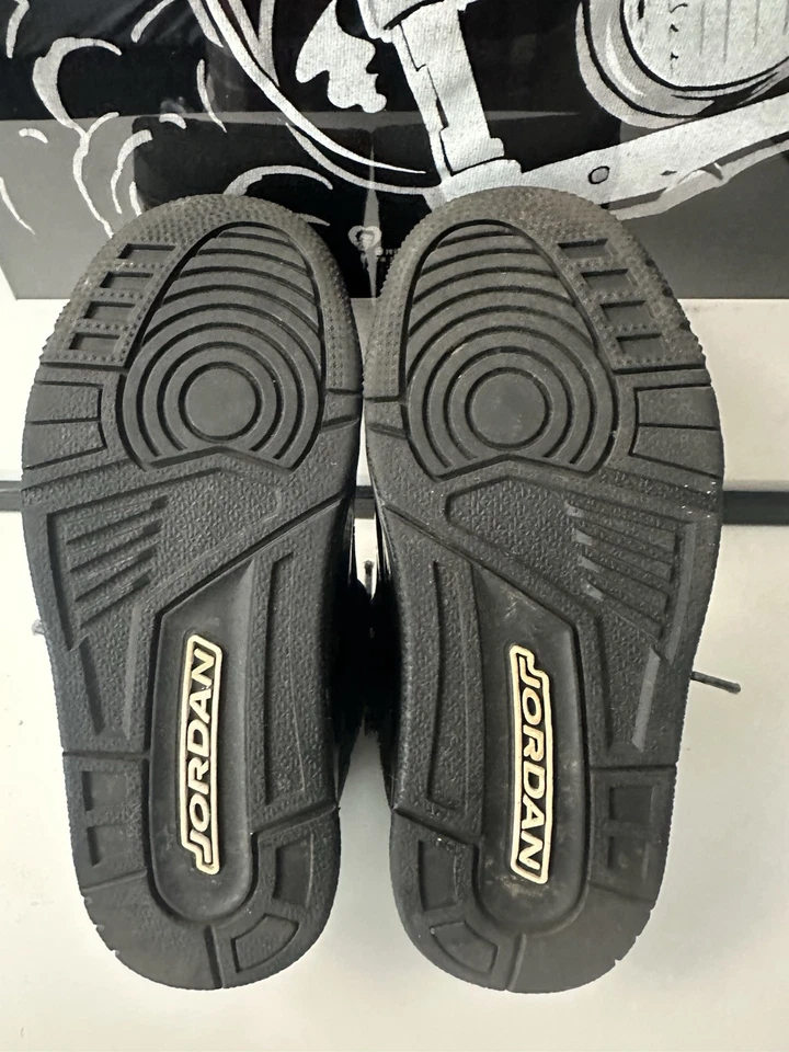 Tênis Nike Air Jordan 3 retrô preto gato DM0968-001 criança juvenil tamanho 11C - Imagem 4 de 4