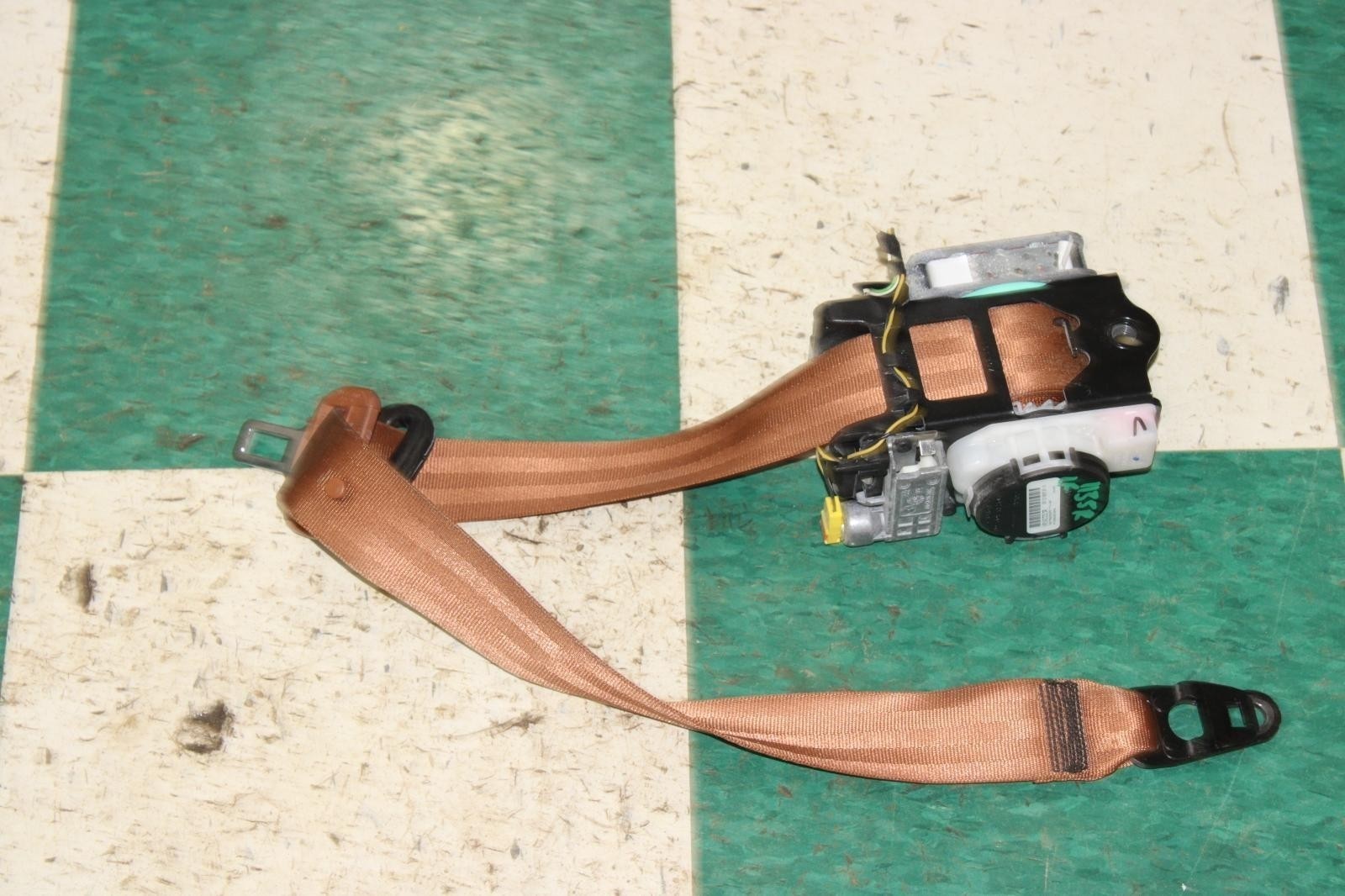Bentley Flying Spur 2014-2018 FRONT+LEFT Seat belt