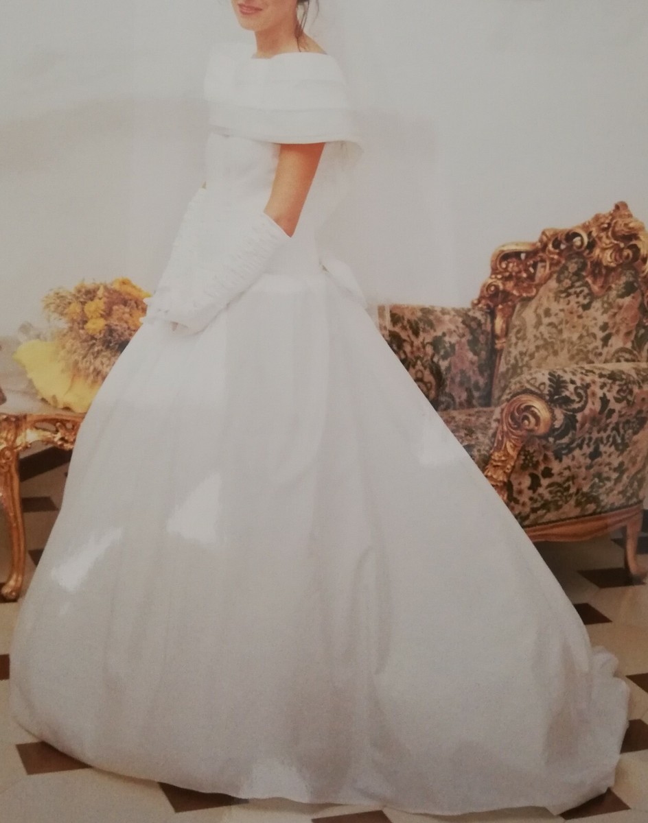 Abito da sposa interamente realizzato a Taglia 42