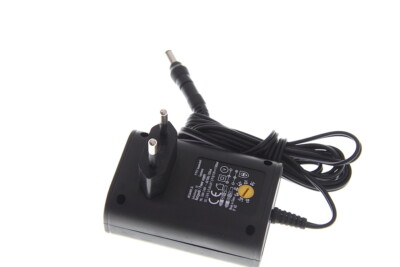 Universal Netzteil Ansmann APS 1500 Output: 3-12V Stecker 5,5 x 2,5mm