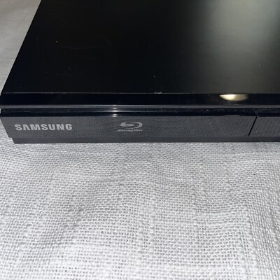 Samsung BD-E5700 Blu-Ray Player  - Tested & Working No Remote