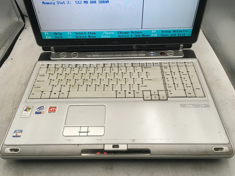 FUJITSU LIFEBOOK SERIE N6010 - BOTAS PARA BIOS - INTEL PENTIUM 4 - 1GB RAM - BB Foto 3 de 4