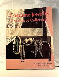 Collecting Costume Jewelry 101 | eBay