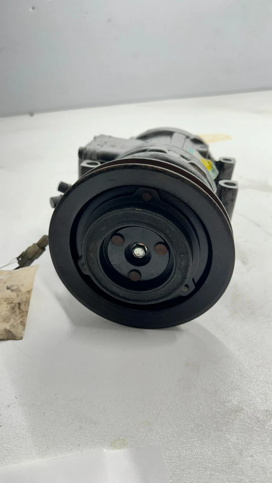 Conjunto de compresor de aire acondicionado Toyota Pickup 1991-1995 3,0 L OEM CS20095 Foto 2 de 4