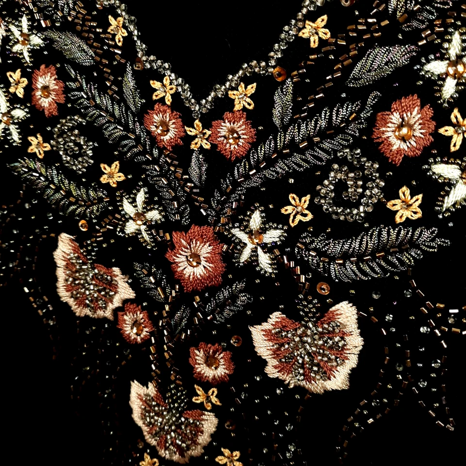 Top tejido embellecido Basic Editions para mujer grande bordado con cuentas negro vintage Foto 4 de 4