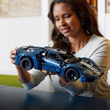 LEGO Technic 42154 Ford GT 2022, Kit Modellino di Auto da Costruire per Adulti, Supercar in Scala 1:12, Set da Collezione - 2