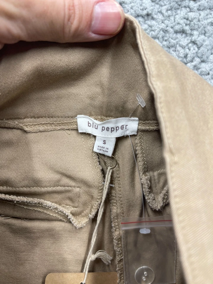 Pantalones Cortos Blu Pepper Para Mujer Pequeños Caqui Cinturón Corbata Cintura Alta Plisados Preppy Foto 4 de 4