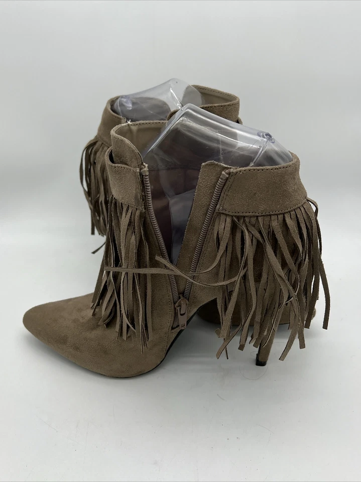 Botas de tornozelo Valery Wild Diva biqueira pontiaguda com zíper lateral salto agulha franja tamanho 8.5 - Imagem 2 de 4