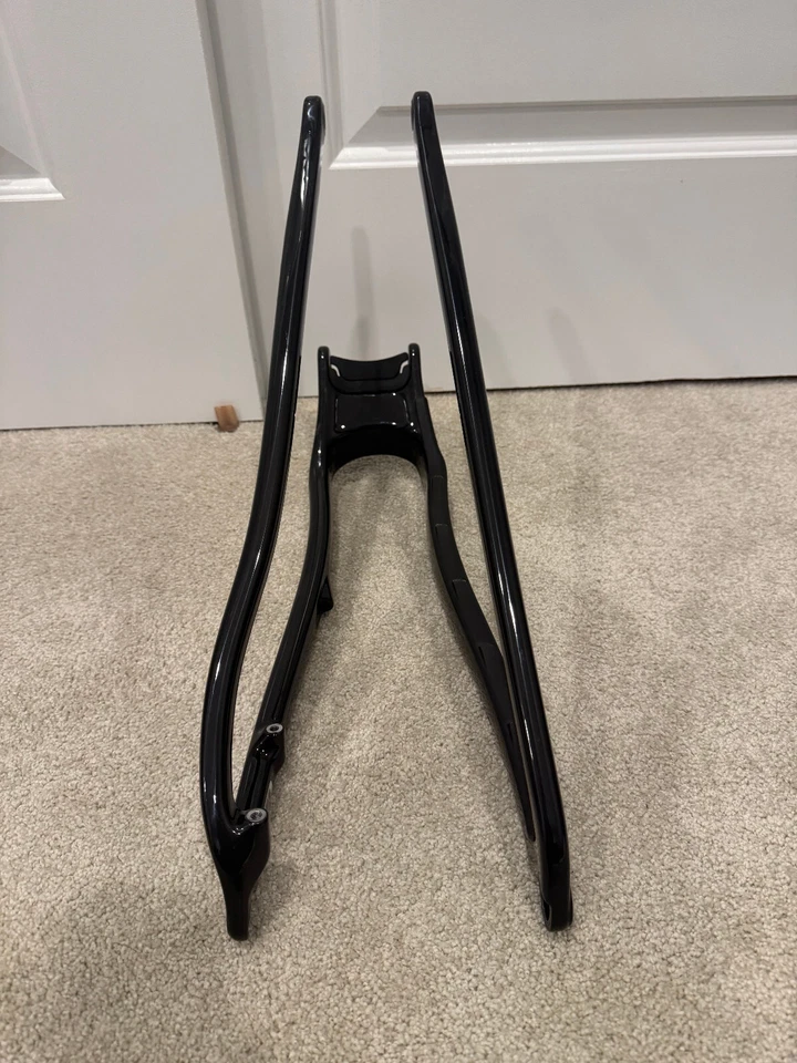 Yeti ASR 2024 triángulo trasero grande Foto 2 de 4