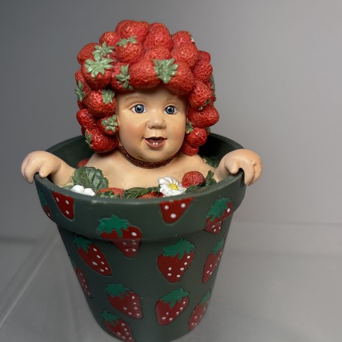 Anne Geddes Babys sind die größte Belohnung des Lebens Figur entzückendes Erdbeerbaby - Bild 8 von 11