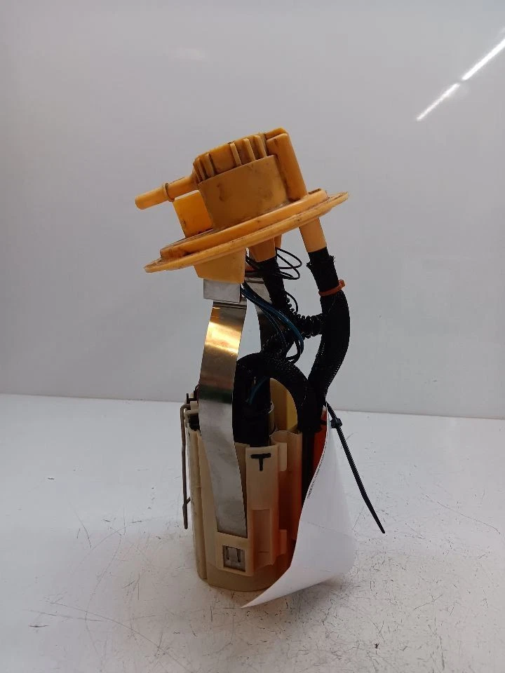 燃油泵 仅 8 气缸 适合 05-07 沃尔沃 XC90 233869 — 第 3/4 张图片