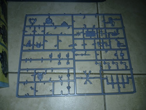 warhammer 40k Chaos Predator Games Workshop - Picture 2 of 6