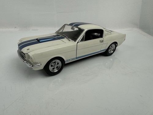 REVELL CREATIVE MASTERS 1965 SHELBY MUSTANG GT 350 1:20 DIECAST SCALE MUSCLE CAR