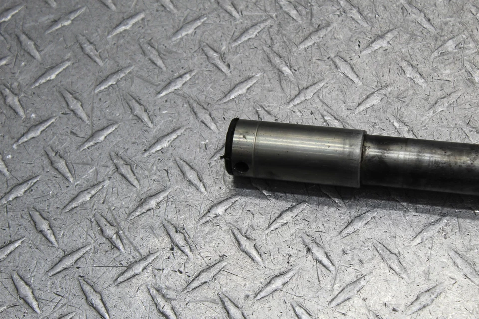 Triumph Daytona 900 1995 llanta delantera eje pivote perno Foto 2 de 4