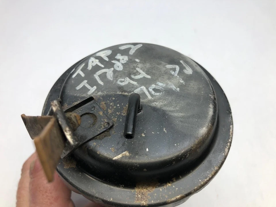 1994 Toyota Pickup 3.0L 3VZ-E Four-Wheel Drive Front Axle Actuator Switch OEM - Image 4 of 4