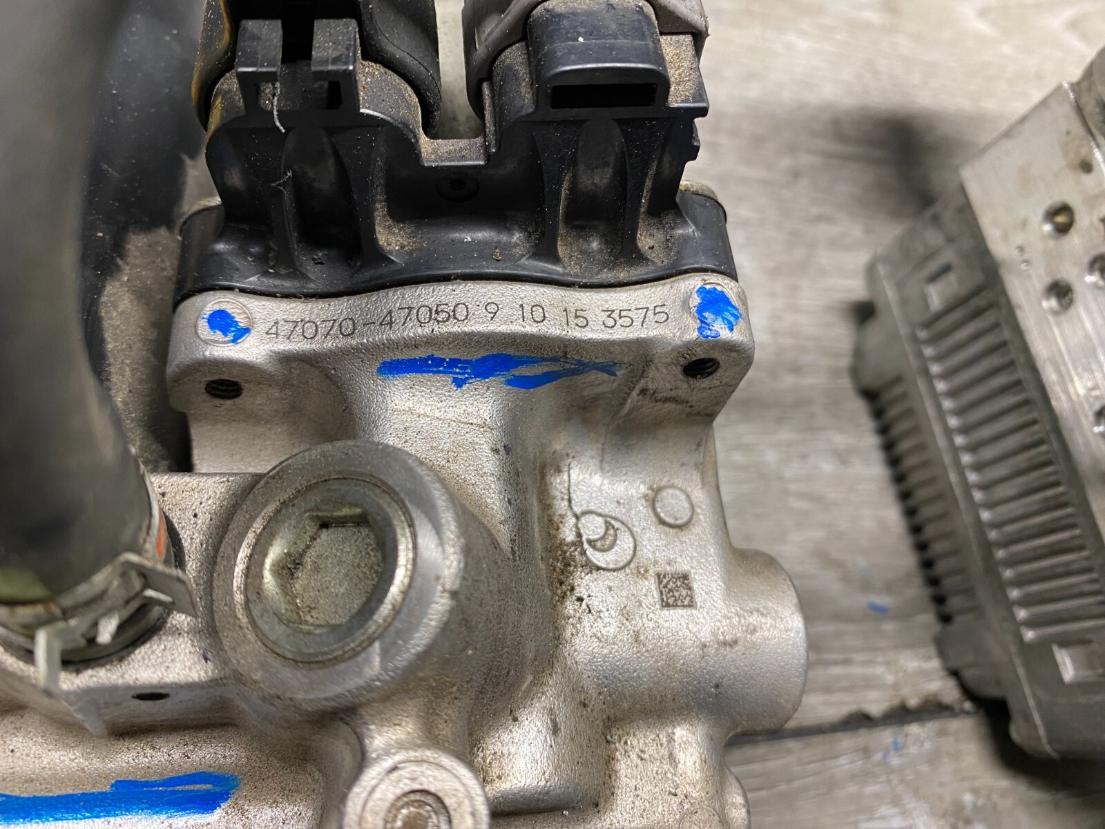 OEM LEXUS HS250H HYBRID 1012 ABS ANTI LOCK HYDRAULIC BRAKE PUMP