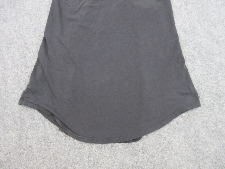 Camisa sin mangas Lululemon para mujer mediana negra sin mangas con logotipo deportivo para dama Foto 2 de 4