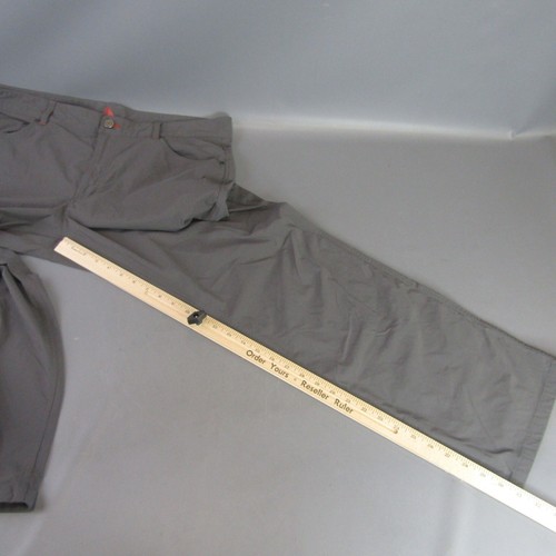 L.L. Bean Hiking Pants Lightweight Travel Outdoor Gray 38x32 Reflective - Imagen 10 de 13