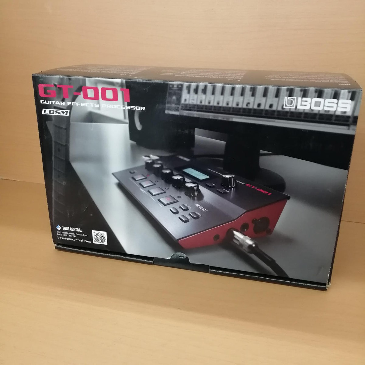 Boss GT-001 Guitar Effects Processor Multi-Effects Pedal