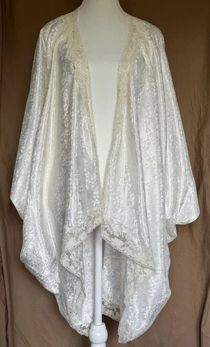 Vtg. Victorias Secret Gold Tag Open Wrap Style Robe Short Lace Wedding Ivory OS