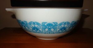 HTF VINTAGE PYREX CINDERELLA NESTING MIXING BOWL 2-1/2 QUART BLUE HORIZON #443