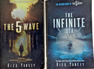The 5th Wave & The Infinite Sea by Rick Yancey, Paperback 2013/2014
