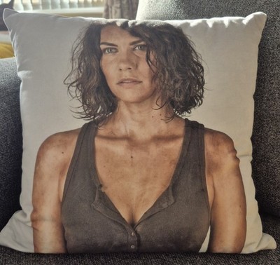THE WALKING DEAD MAGGIE RHEE KISSEN UND BEZUG LAUREN COHAN BRANDNEU WEICHES GEFÜHL