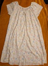 Nursing Nighgown 1980s Vintage Ivory With Blue, Yellow Pink Flowers - Size M/L