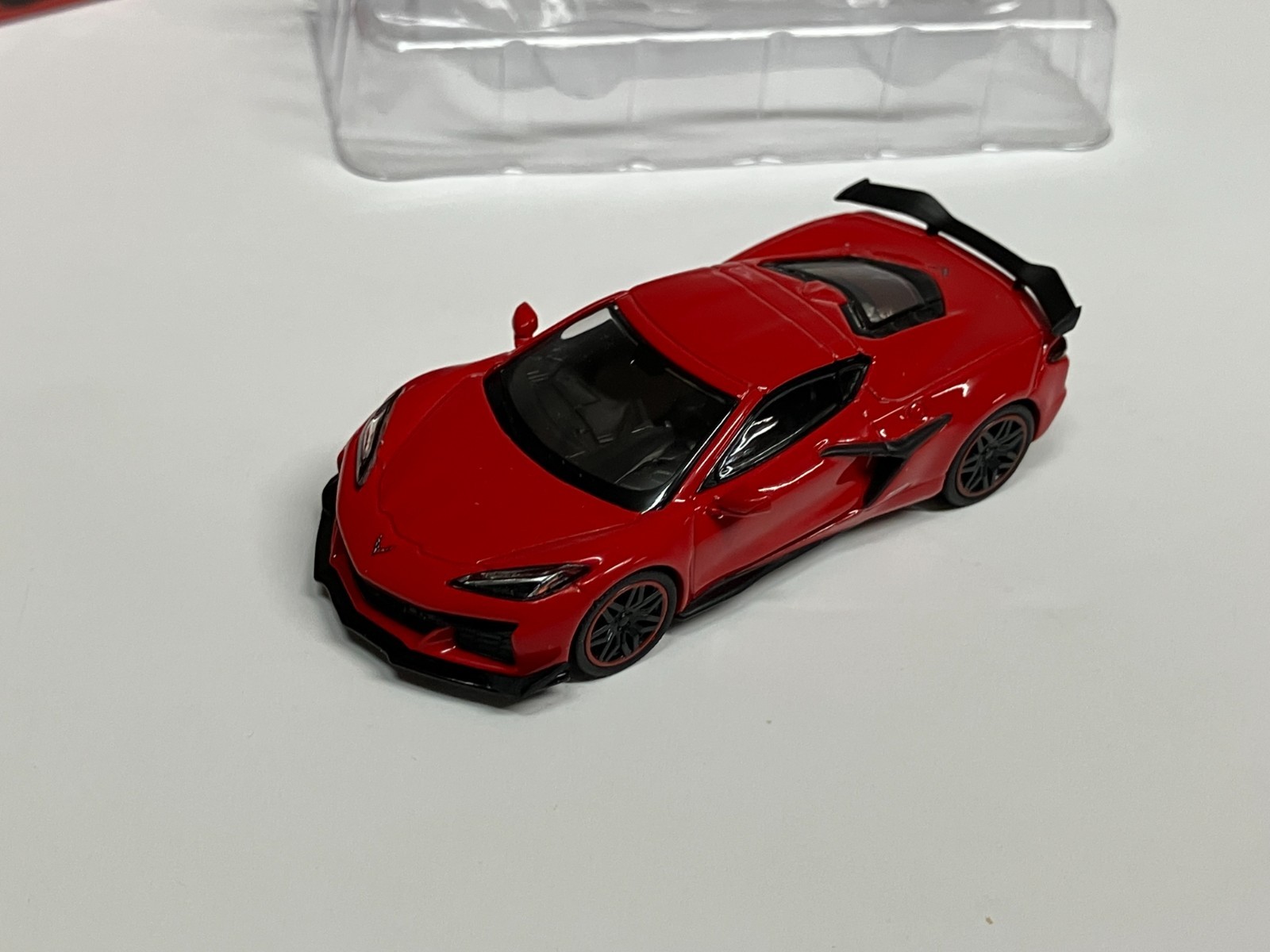 1/64 Mini GT 477 - Chevrolet Corvette Z06 Torch Red limited edition