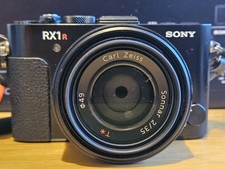 Sony Cyber-shot DSC-RX1RM2 Digital Camera 42.4MP (RX1R II, RX1R2) - Mint