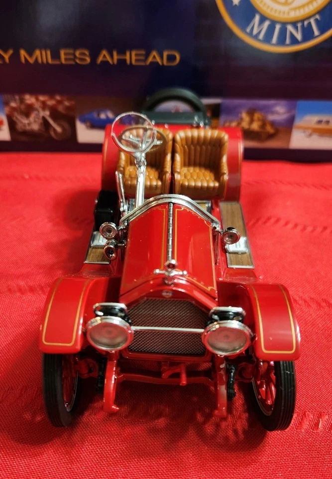 Franklin Mint 1915 Stutz Bearcat Speedster Red #249/2500 - Image 2 of 4