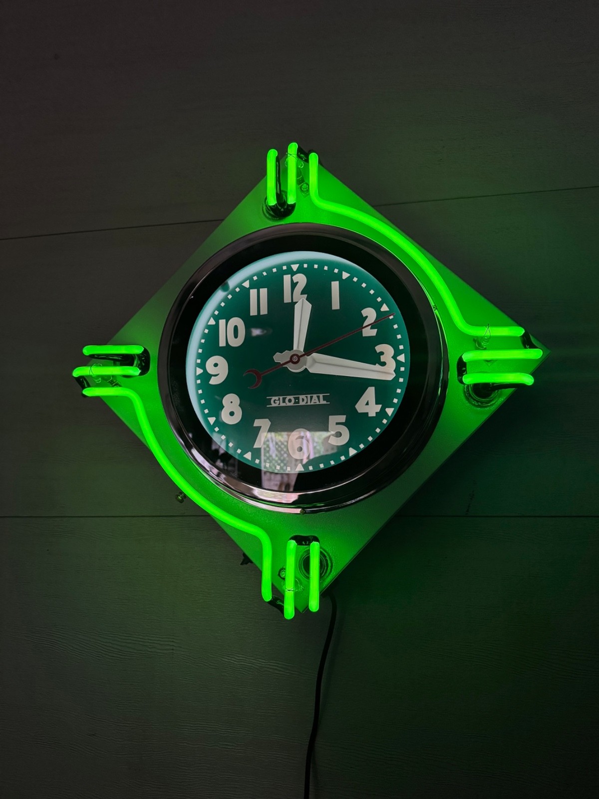 16 " Neon Clock,   Curtis GLO-DIAL TM.  South Western Neon C
