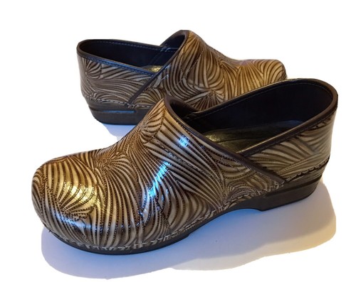 dansko professional slip resistant