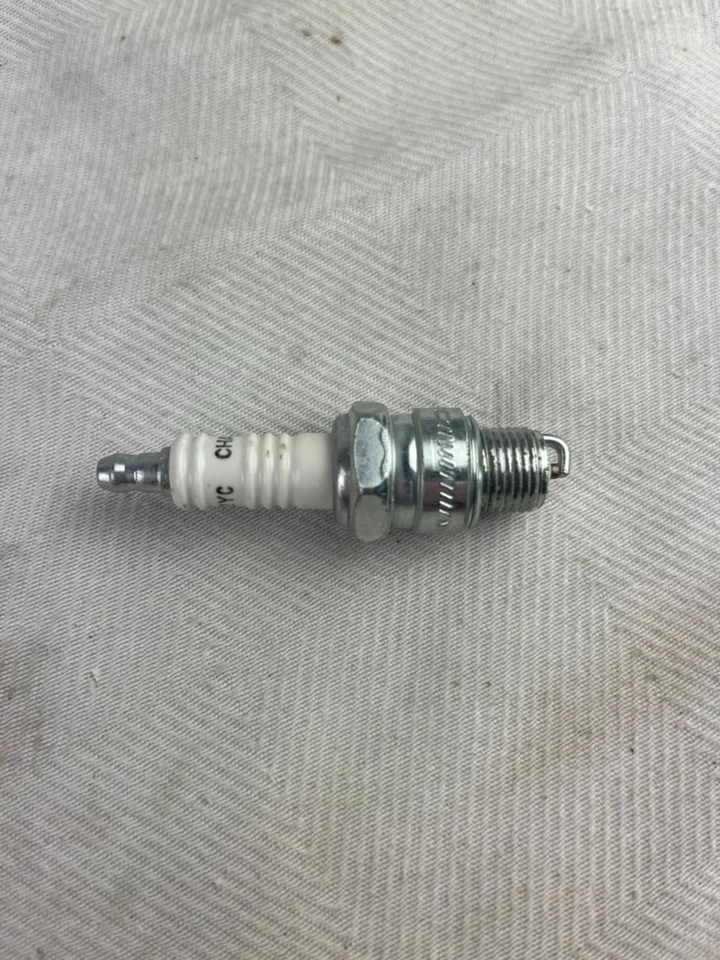 Vela de ignição Champion - cobre Plus 814 - Imagem 4 de 4