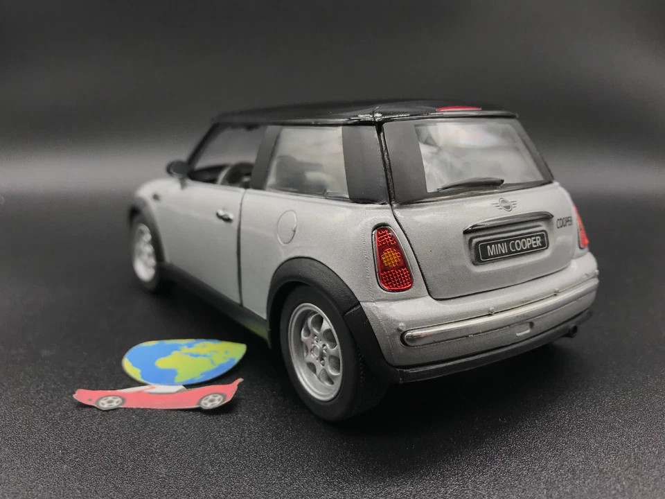 Saico Mini New Mini Cooper, modello in scala 1:24 - 1:25, (1551) , vintage - Immagine 4 di 4