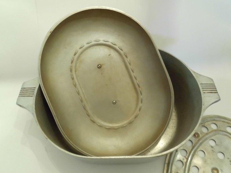 Wagner Ware Sidney O Magnalite 4265-P Roaster Dutch Oven w/Trivet & Lid & (VTG)